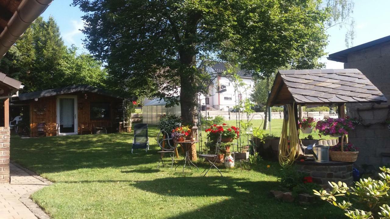 Ferienwohnung Virginija Ditscheid 외부 사진