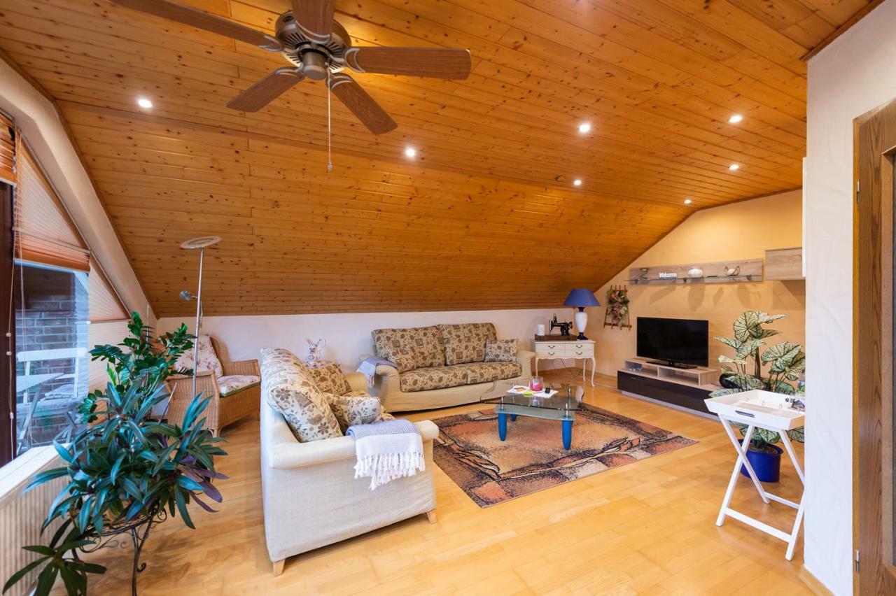 Ferienwohnung Virginija Ditscheid 외부 사진